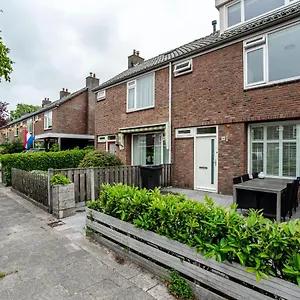 https://family-home-michelle.zandvoort-hotels.com